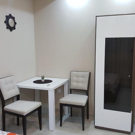 Studio Apartman - Centar Тиват Экстерьер фото